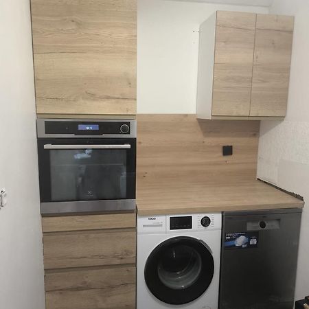 Plein Centre Ville Appartement 살롱드프로방스 외부 사진